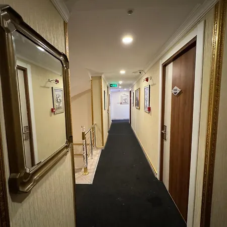 Angels Garden - Grand Bazaar ホテル